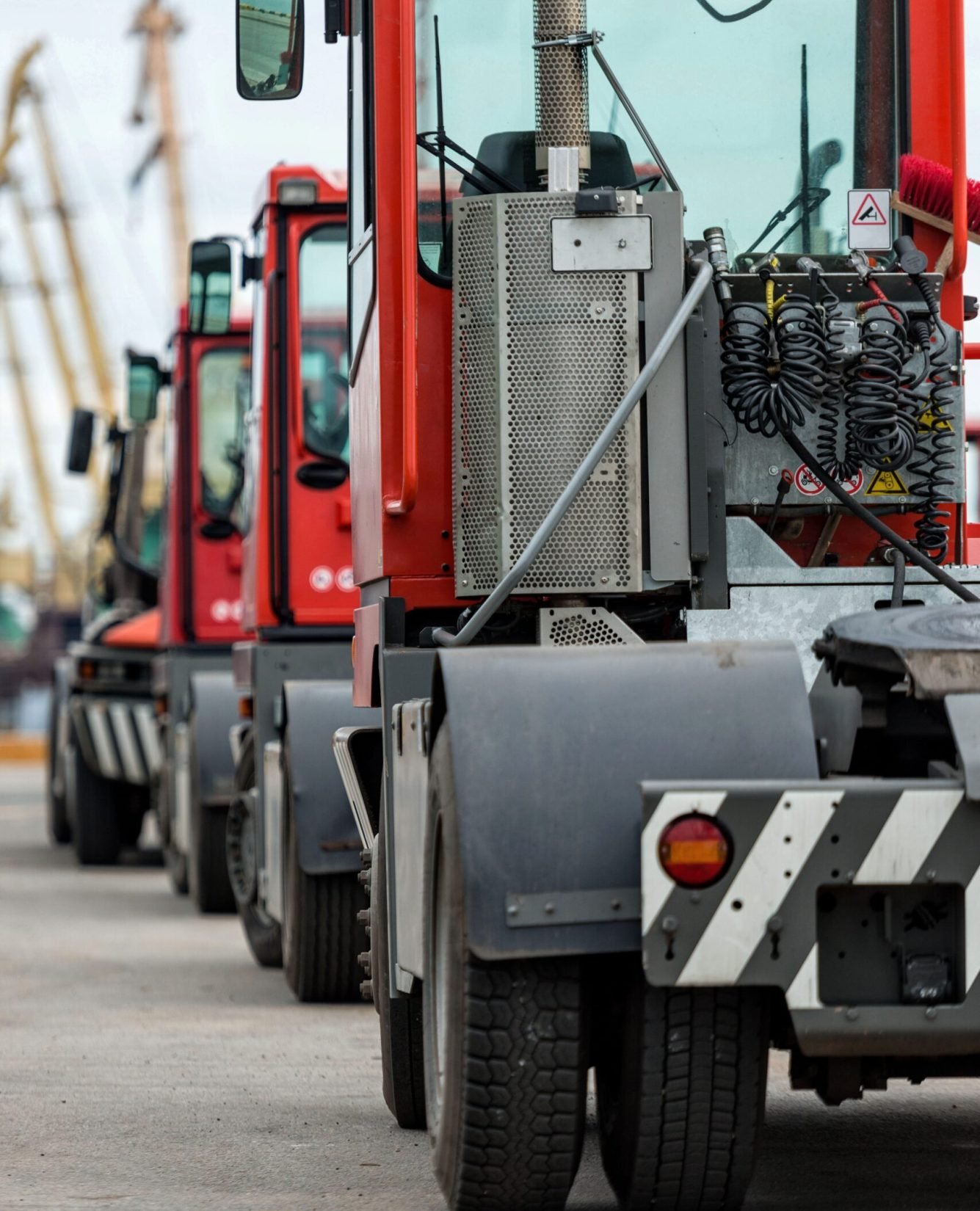 Row with freight transport.